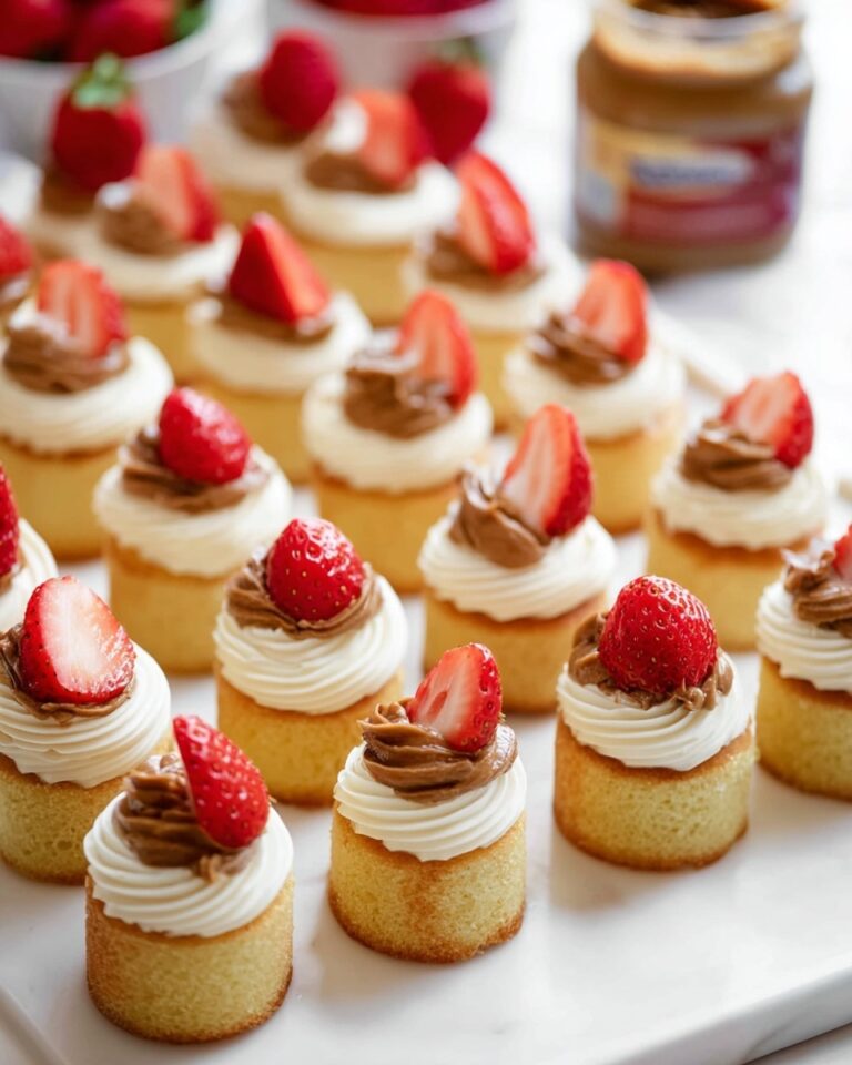 Sponge Cake with Biscoff and Cream Recipe