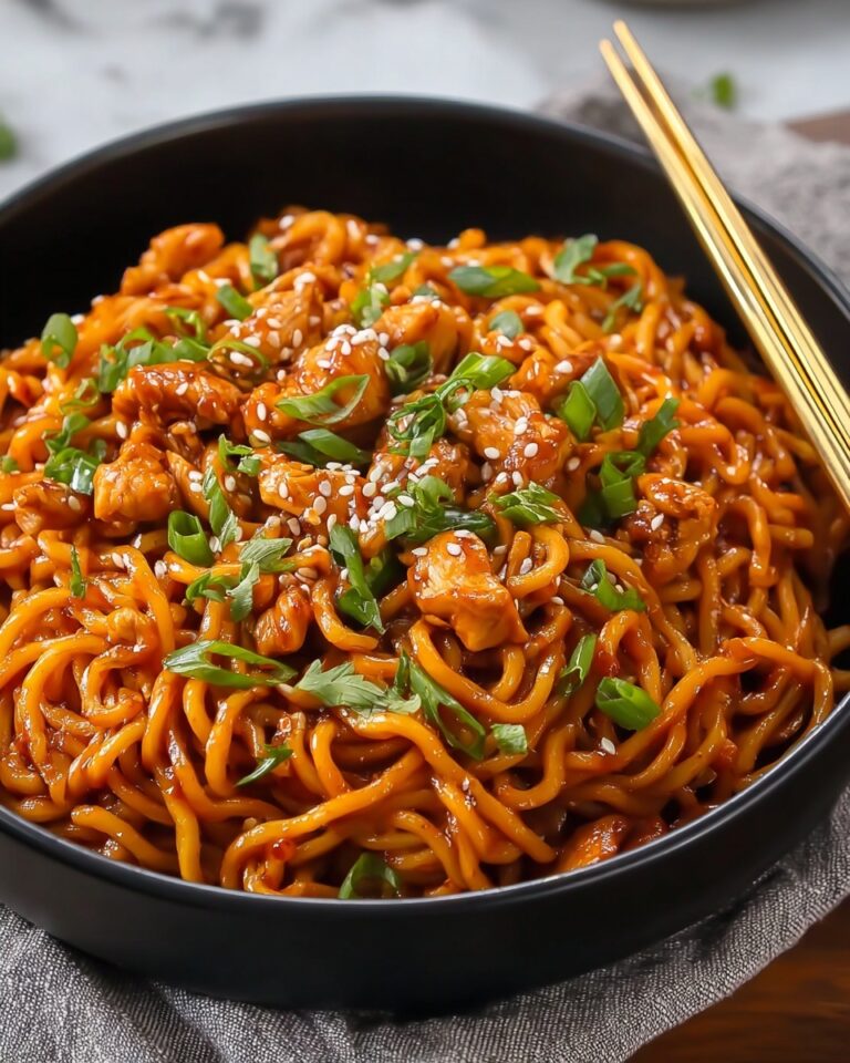 Sticky Garlic Chicken Noodles Recipe